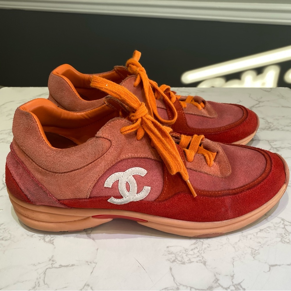 Chanel Low Top Trainer CC Coral Red/orange/pink